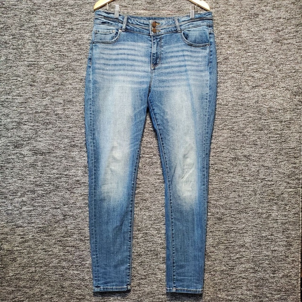 BKE Victoria Skinny Jeans Women 35x31.5 Blue‎ Mid Rise Universal Fit Distressed